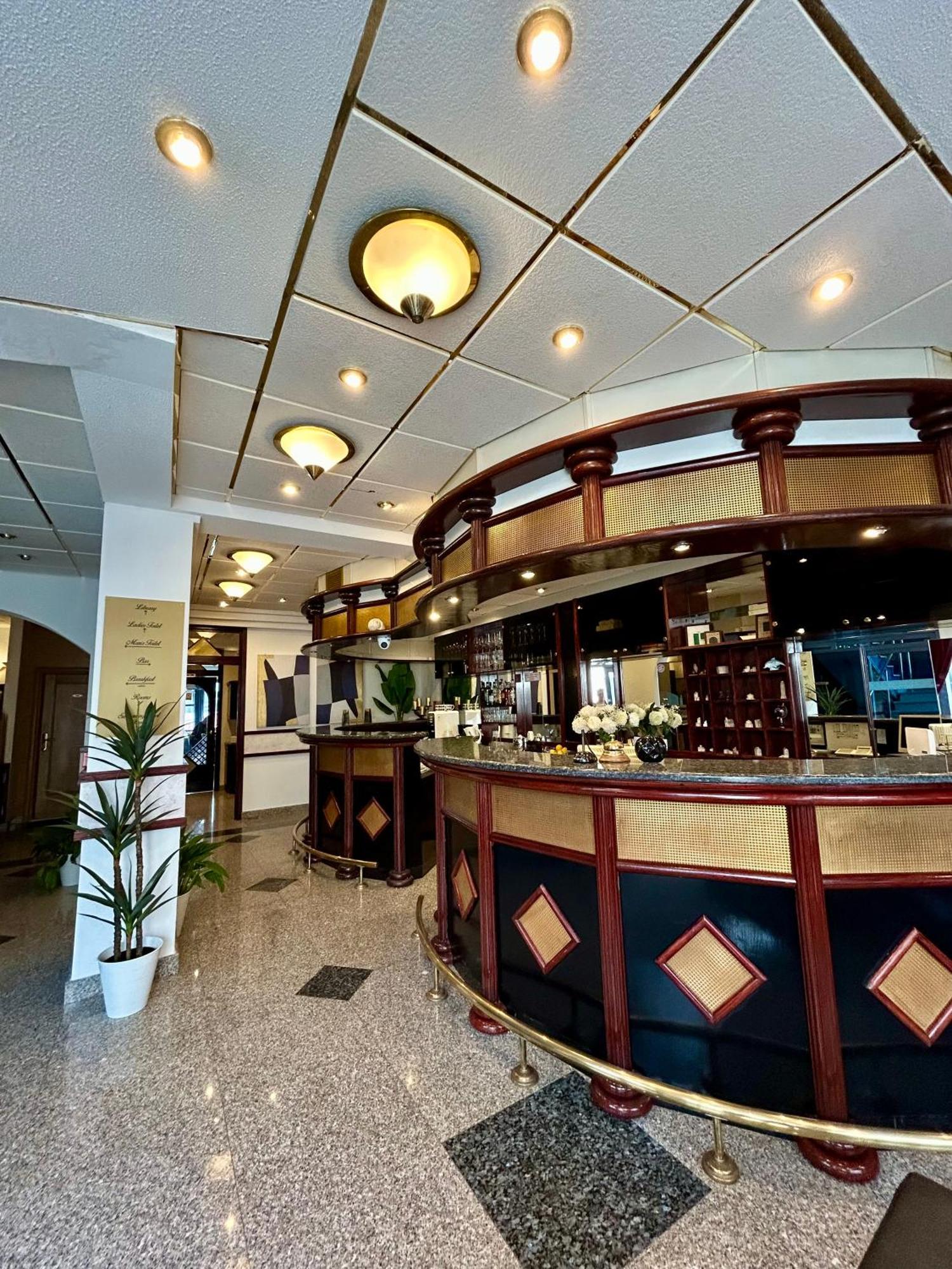 Hotel Bavaria Trogir Seget Donji Bagian luar foto