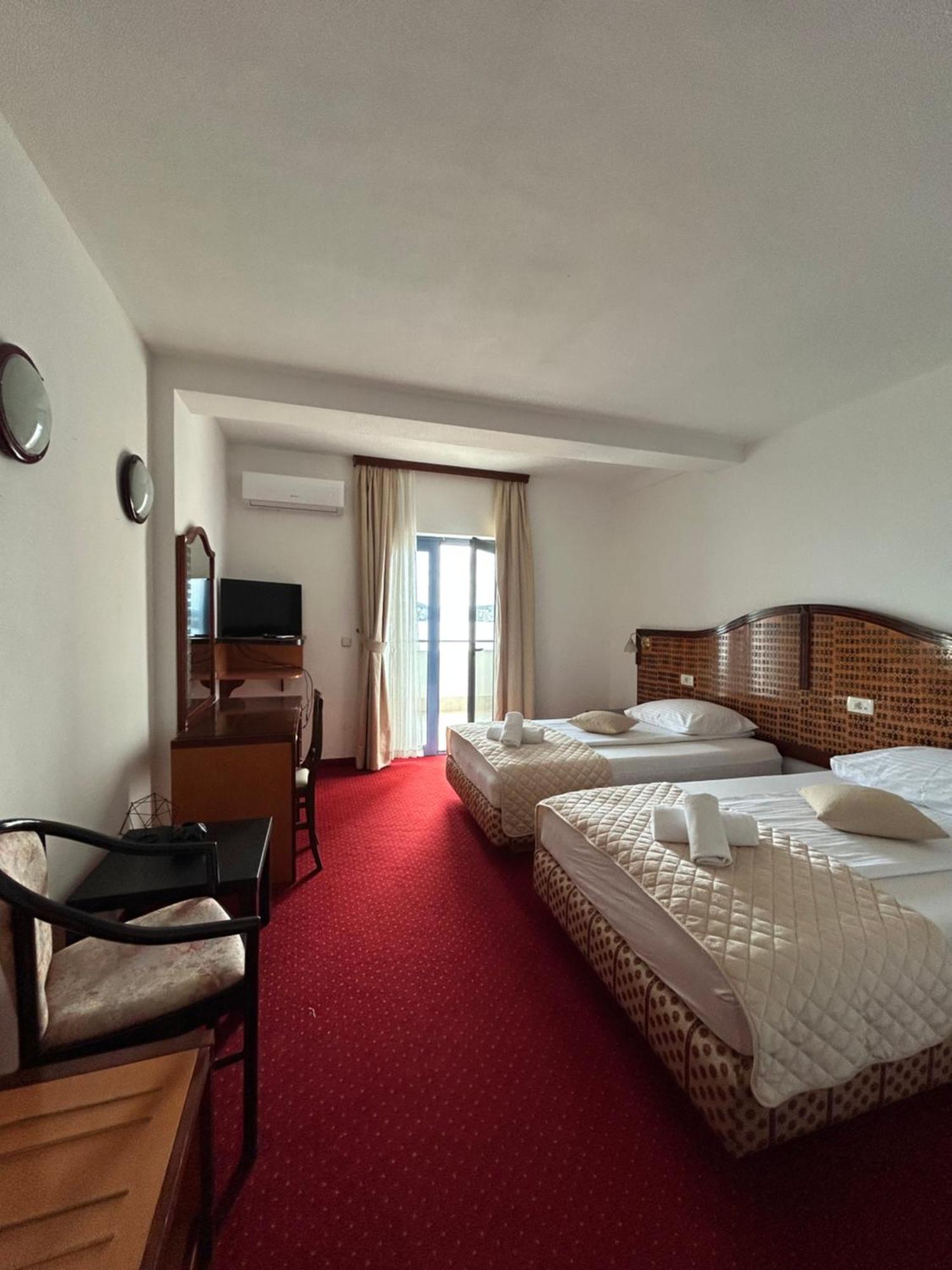 Hotel Bavaria Trogir Seget Donji Bagian luar foto