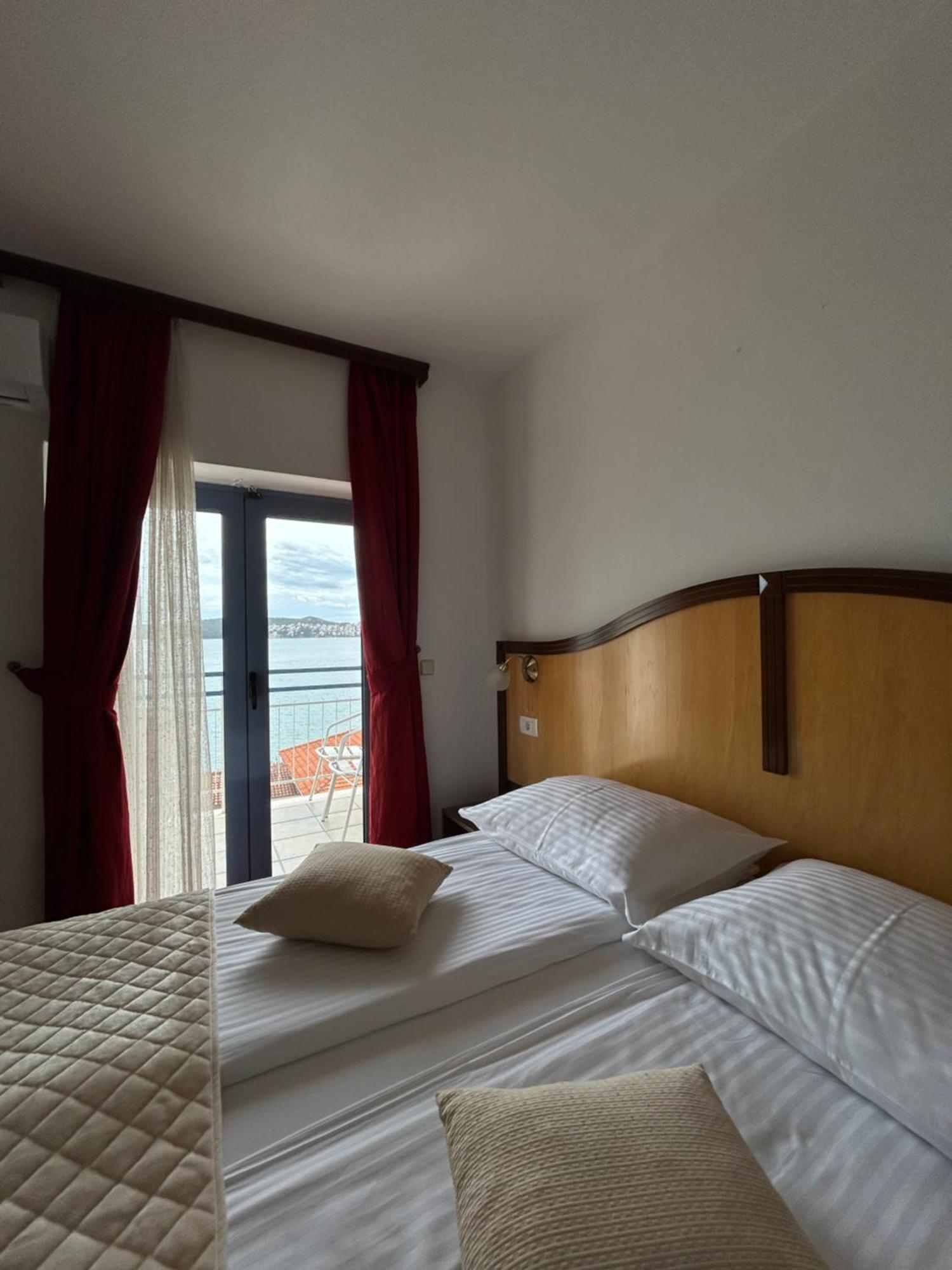 Hotel Bavaria Trogir Seget Donji Bagian luar foto