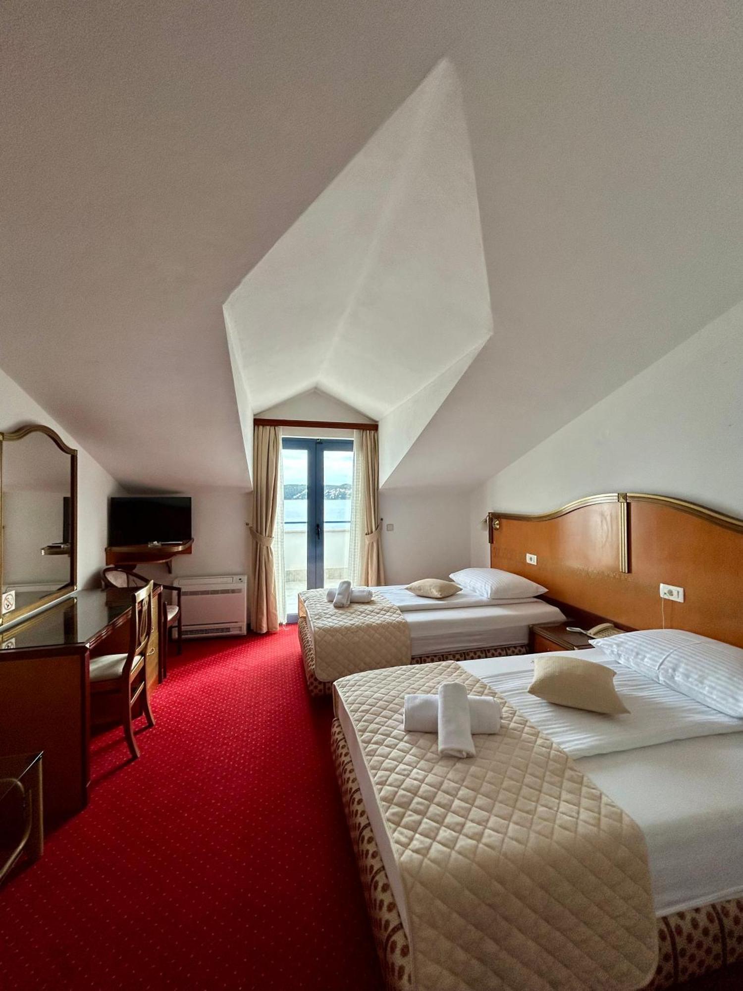Hotel Bavaria Trogir Seget Donji Bagian luar foto