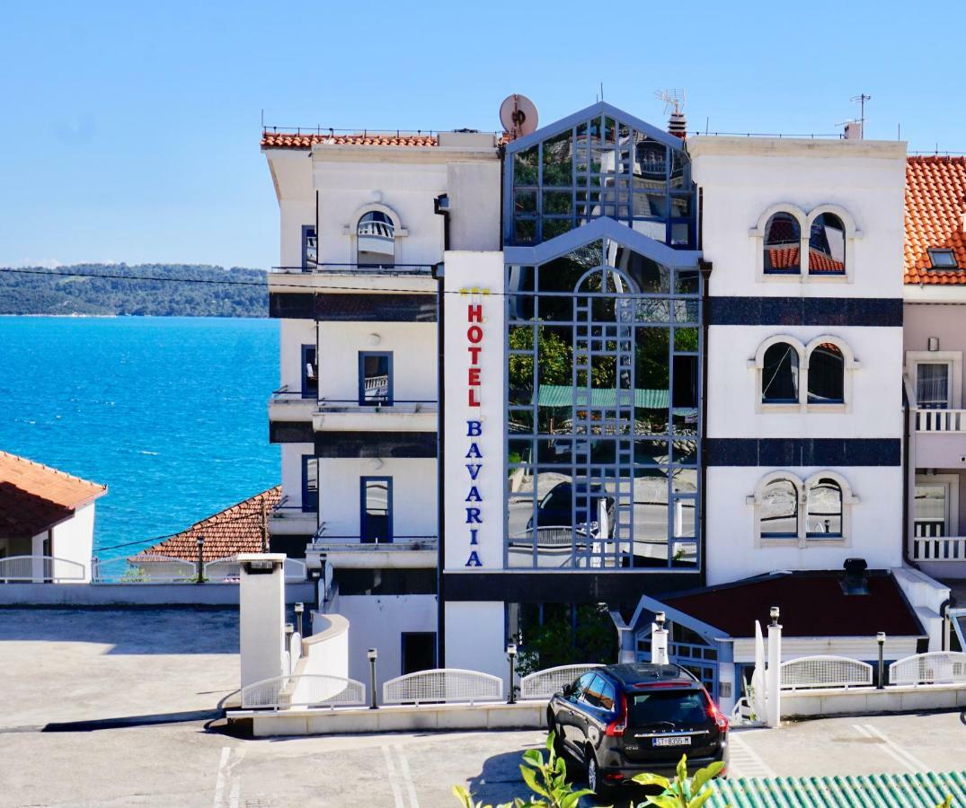 Hotel Bavaria - First Library Hotel Seget Donji Bagian luar foto