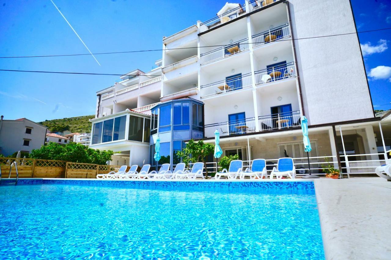 Hotel Bavaria Trogir Seget Donji Bagian luar foto